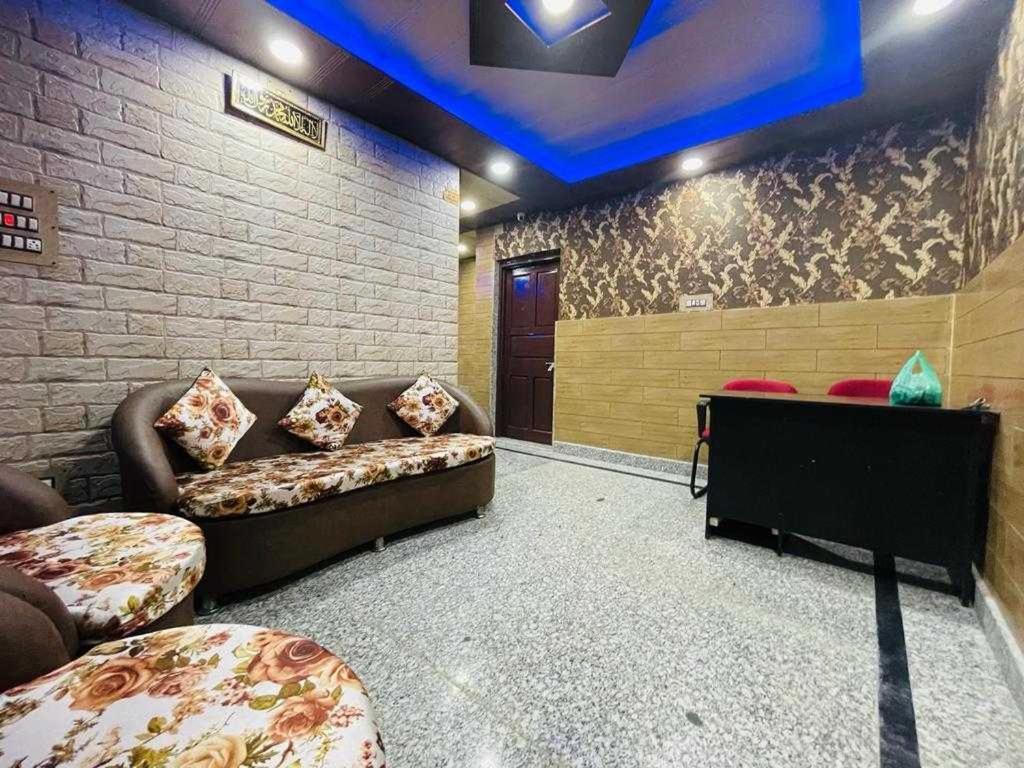 Hotel desire Srīnagar Extérieur photo