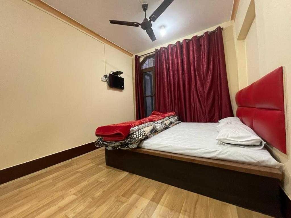 Hotel desire Srīnagar Extérieur photo